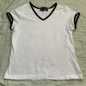 prospirit v-neck white tee with dark accents